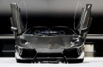 Lamborghini Aventador mô hình “đọ dáng” cùng nguyên mẫu